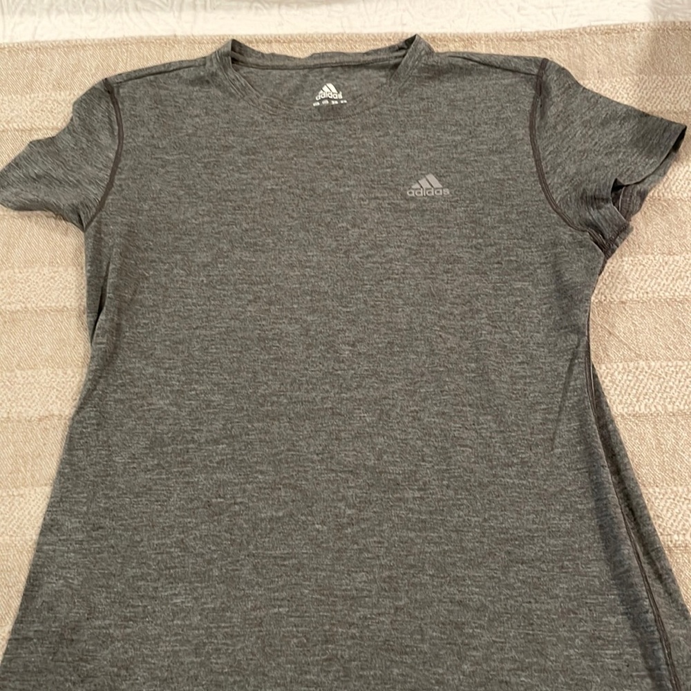 Adidas‎ Women’s T-Shirt